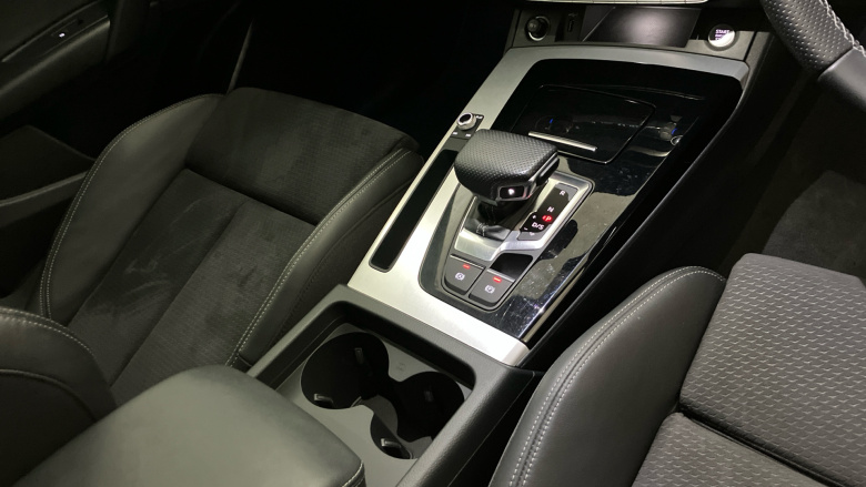 Audi Q5 50 TFSI e Quattro S Line 5dr S Tronic Estate